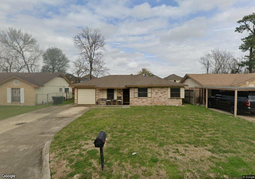 1642 W Donovan St, Houston, TX 77091 - photo 1