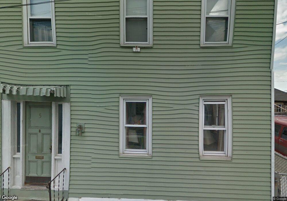 5 Pequot St unit 2, Providence, RI 02903 - photo 1