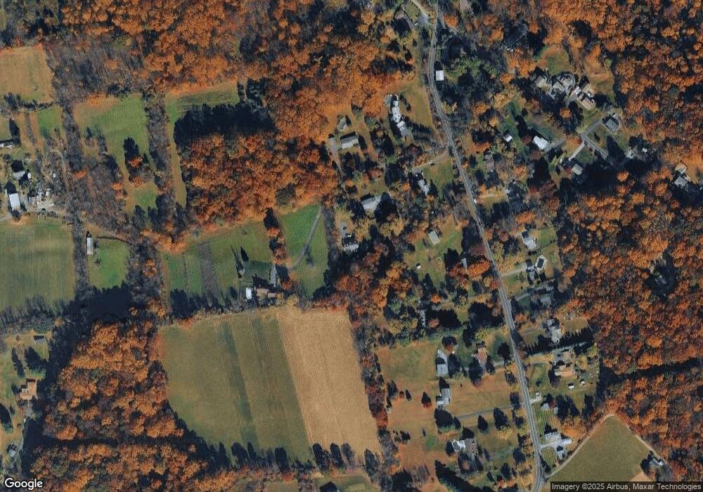 5110 Chestnut Hill Rd, Center Valley, PA 18034 - photo 1