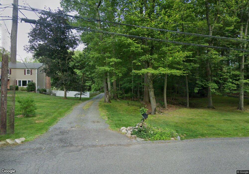 165 Butternut Ln, Stamford, CT 06903 - photo 1