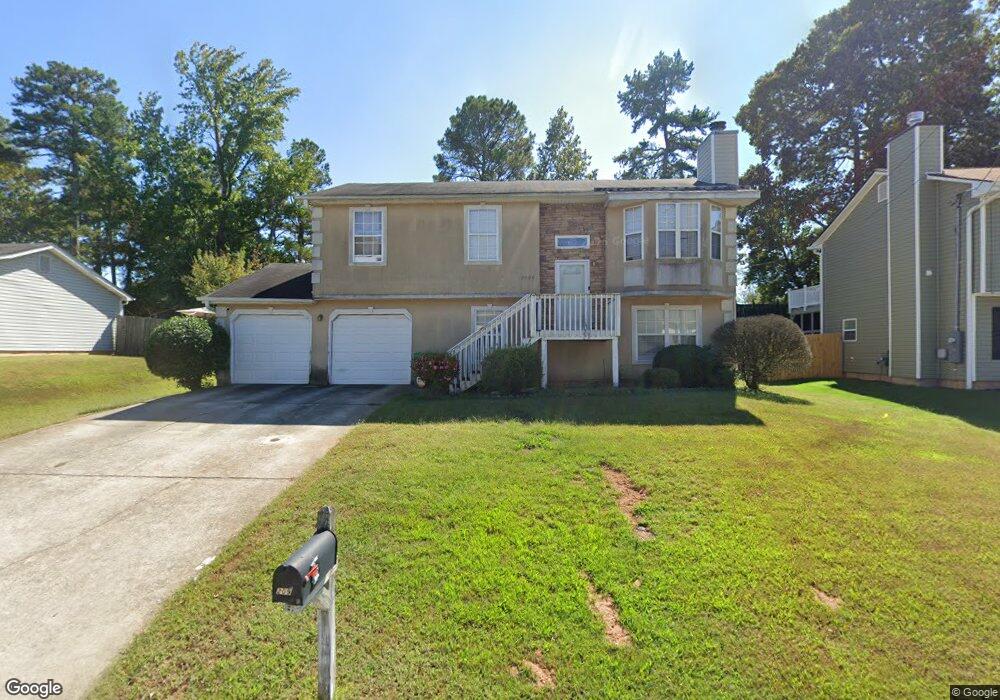 2098 Lown Farm Ln unit 3, Lithonia, GA 30058 - photo 1