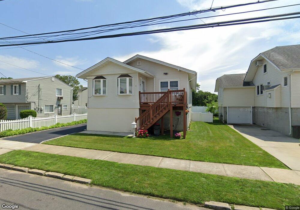 15 President St, Freeport, NY 11520 - photo 1
