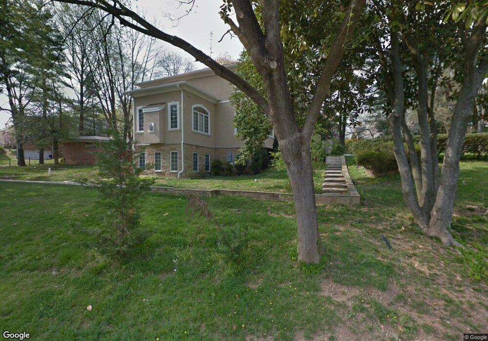 8010 Glengalen Ln, Chevy Chase, MD 20815 - photo 1