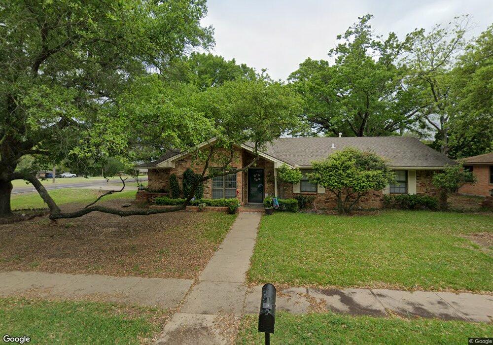 1508 Larue Cir, Ennis, TX 75119 - photo 1