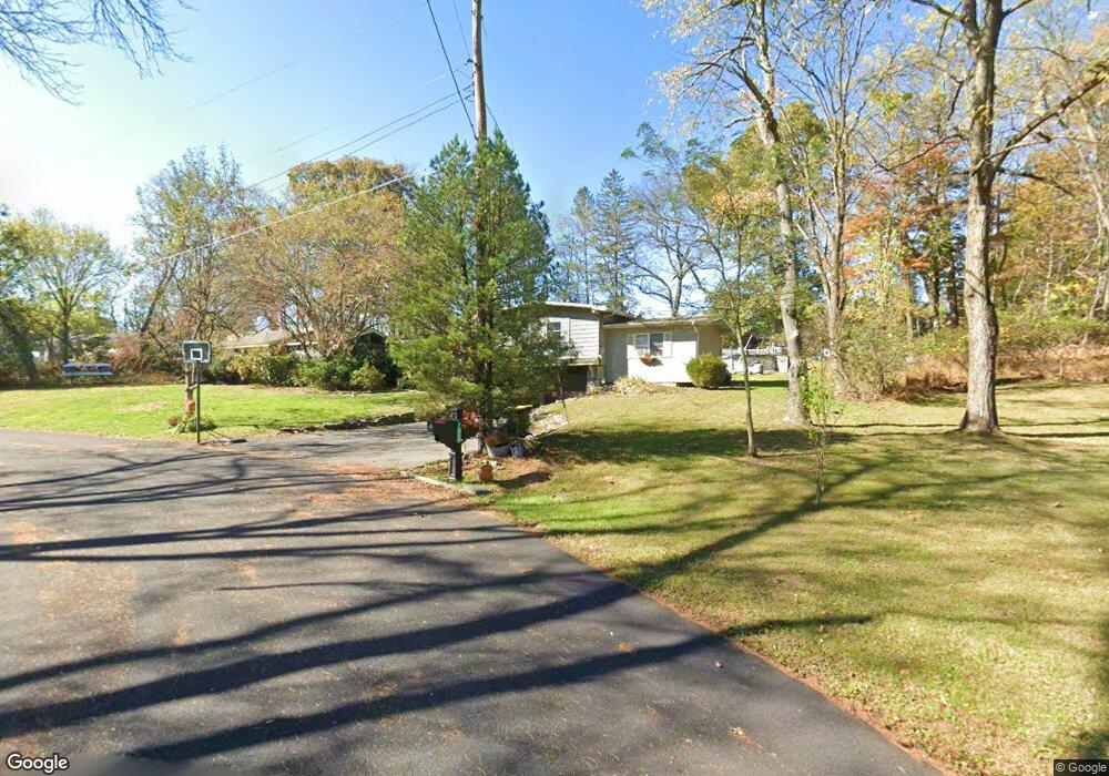 1036 Locust Ln, Stroudsburg, PA 18360 - photo 1