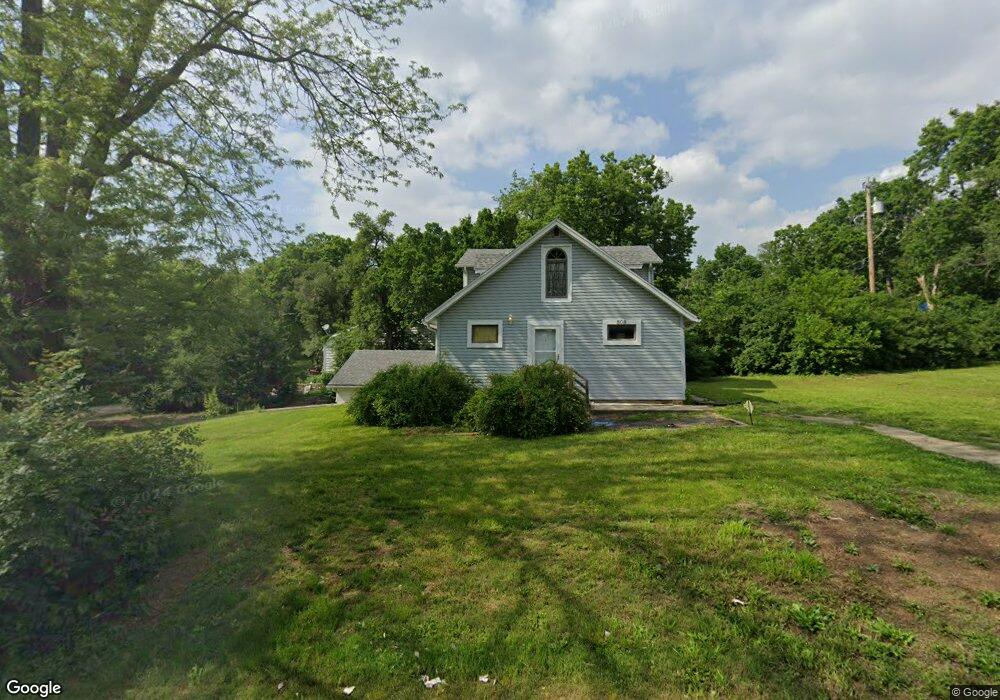 508 SE 28th St, Topeka, KS 66605 - photo 1