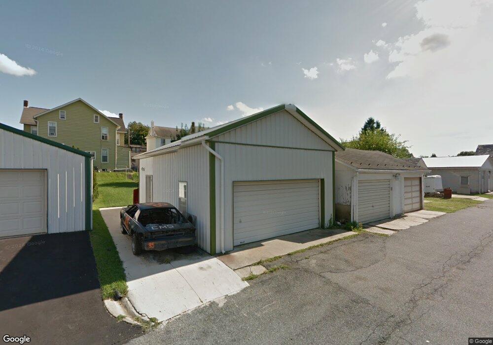 27 W 2nd St, Alburtis, PA 18011 - photo 1