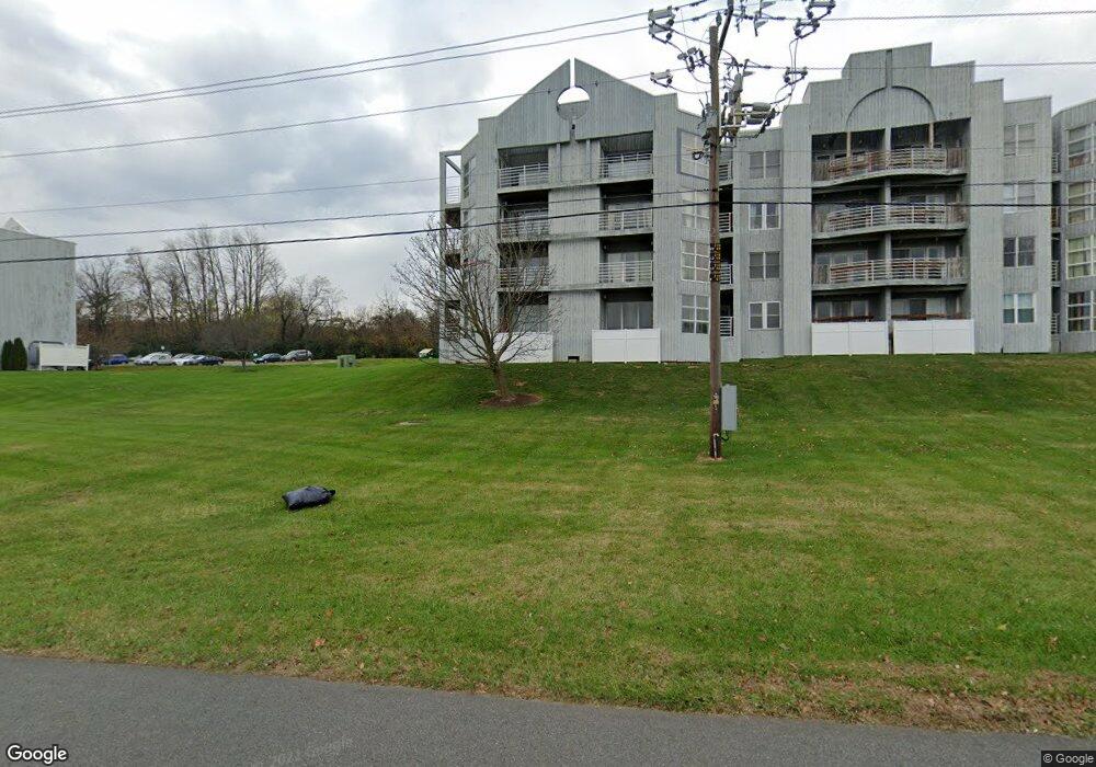 5215 Le Parc Dr unit 5, Wilmington, DE 19809 - photo 1