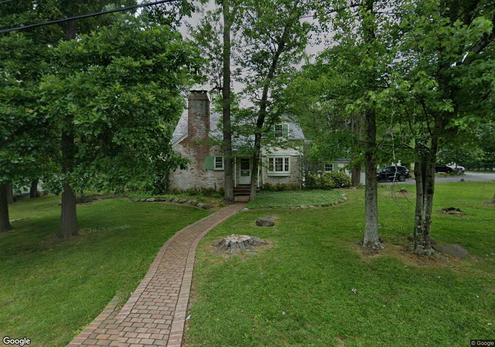 16 Deerfield Rd, Short Hills, NJ 07078 - photo 1