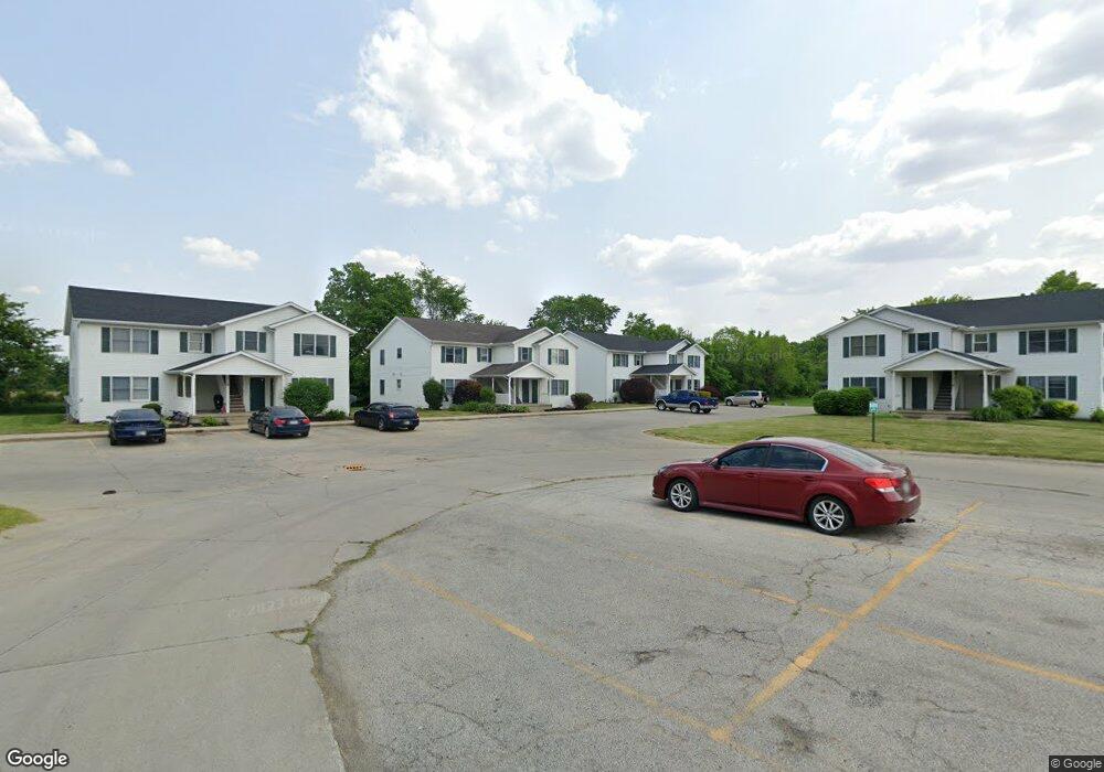 214 Stonewall Ct, Nappanee, IN 46550 - photo 1