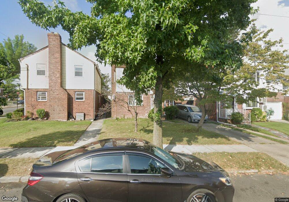 7752 167th St, Fresh Meadows, NY 11366 - photo 1