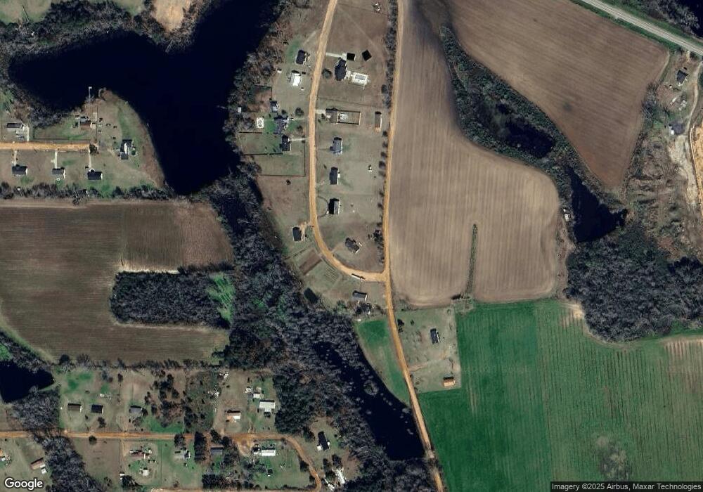 305 Eagle Cir, Douglas, GA 31535 - photo 1