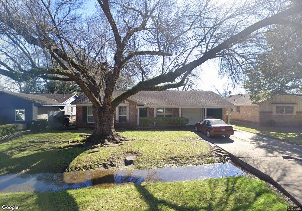 802 Hurley St, Houston, TX 77022 - photo 1