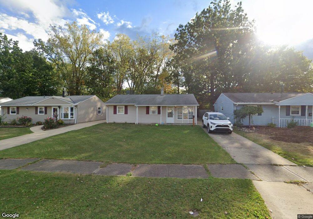 291 Erieview Blvd, Sheffield Lake, OH 44054 - photo 1