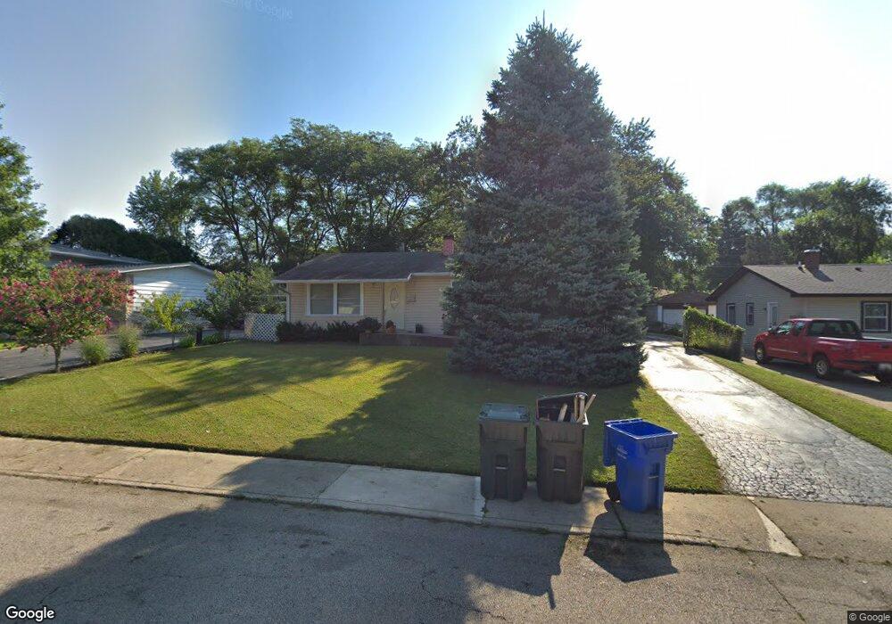 122 Mora Rd, Carpentersville, IL 60110 - photo 1