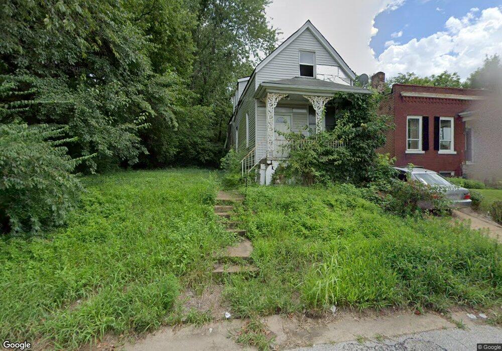 4450 N Taylor Ave, Saint Louis, MO 63115 - photo 1