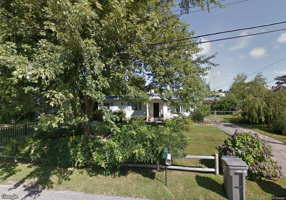 13 Reardon Dr, Middletown, RI 02842 - photo 1