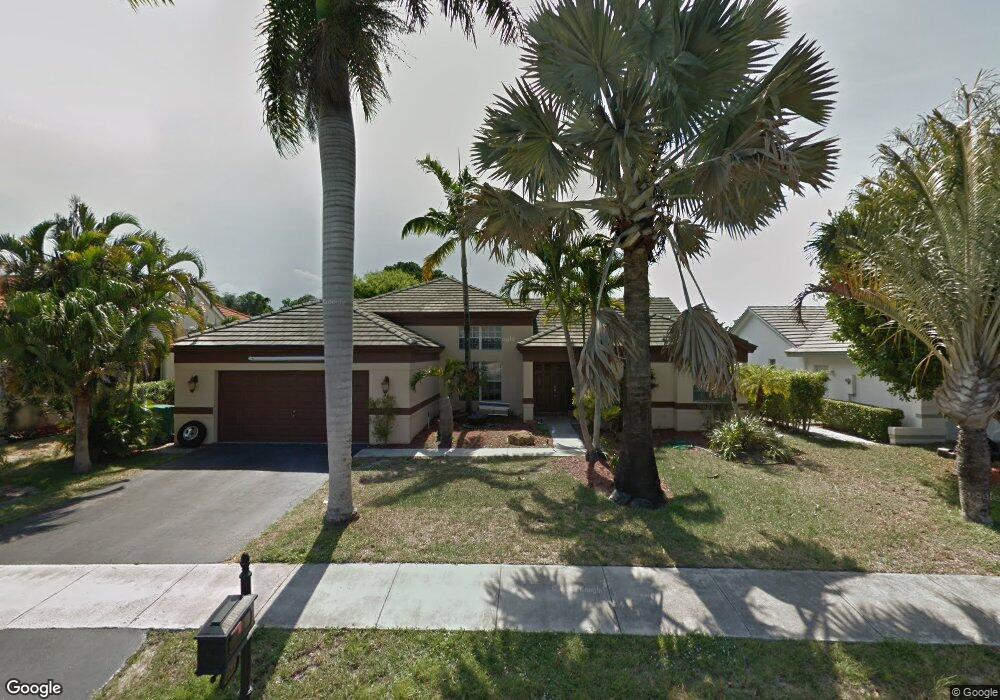 2723 W Orchard Cir, Davie, FL 33328 - photo 1