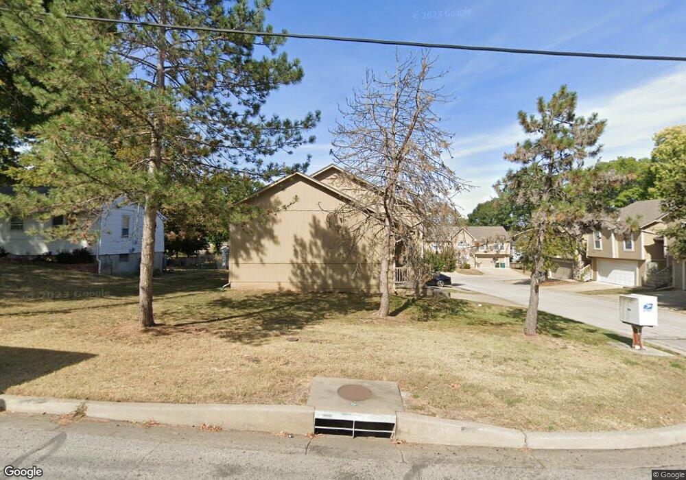 11228 W 61st St, Shawnee, KS 66203 - photo 1