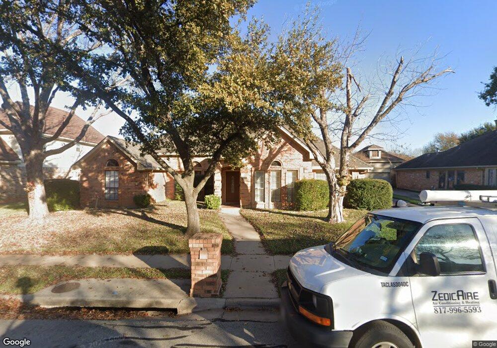 1732 Woodhill Ln, Bedford, TX 76021 - photo 1