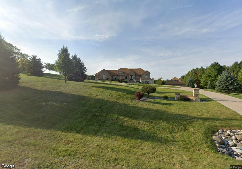 4261 S Woodcrest Ridge Dr, West Bend, WI 53095 - photo 1