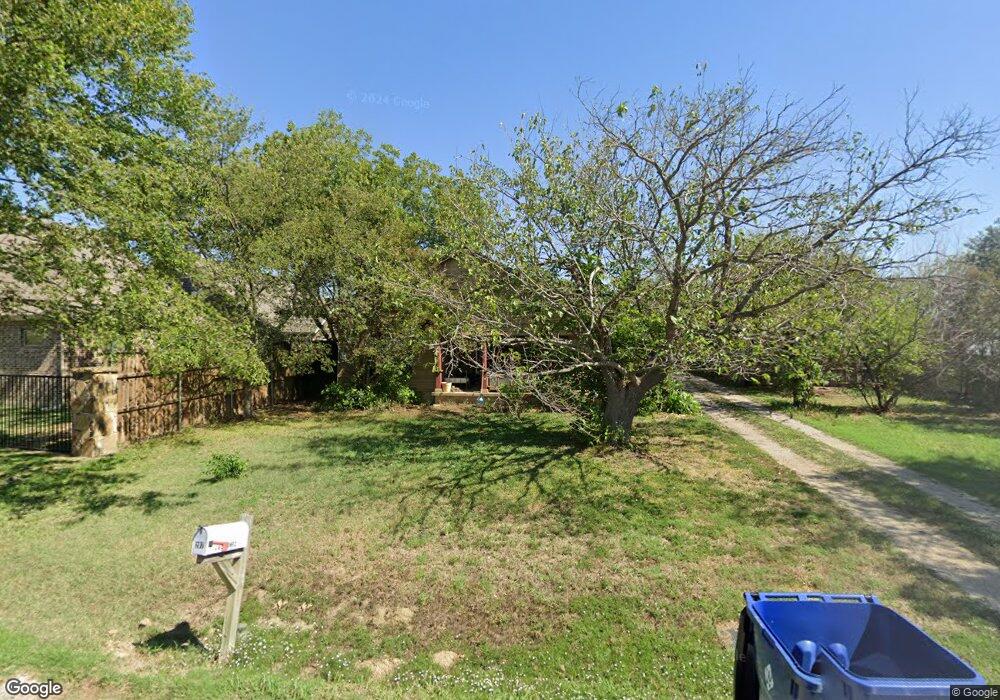 207 N Florida Dr, Celina, TX 75009 - photo 1