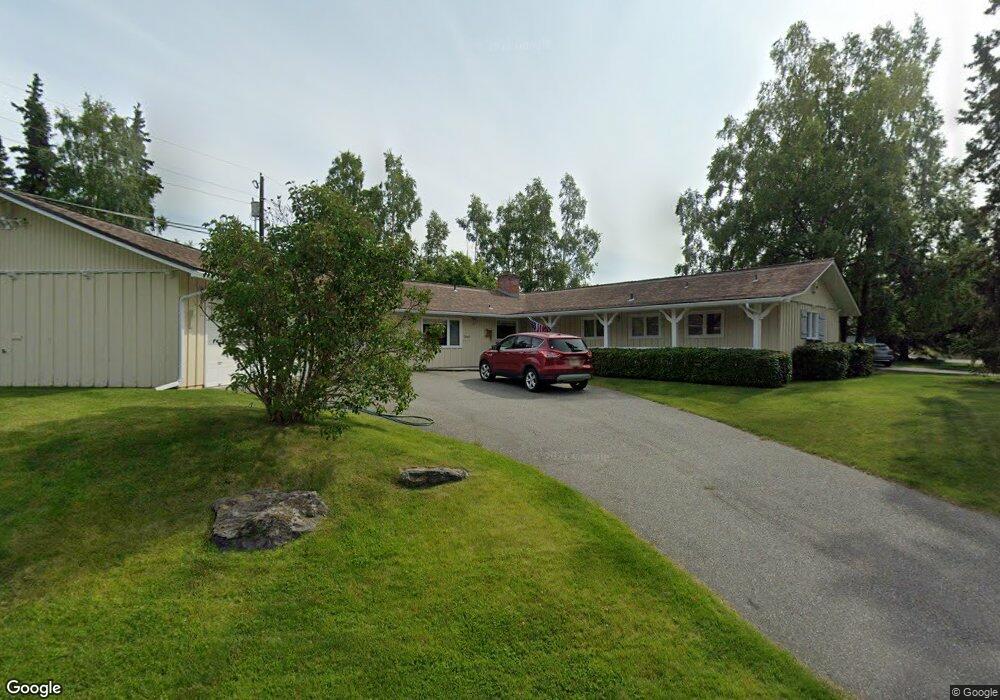 2567 Loussac Dr, Anchorage, AK 99517 - photo 1