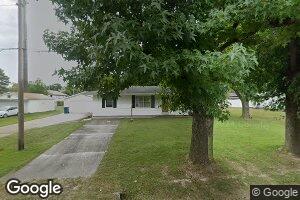 806 S Broadway St, Sesser, IL 62884