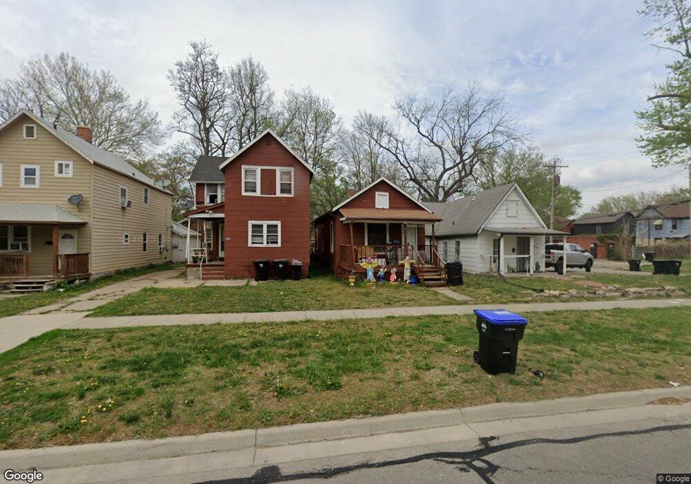 816 SW 5th St, Topeka, KS 66603 - photo 1