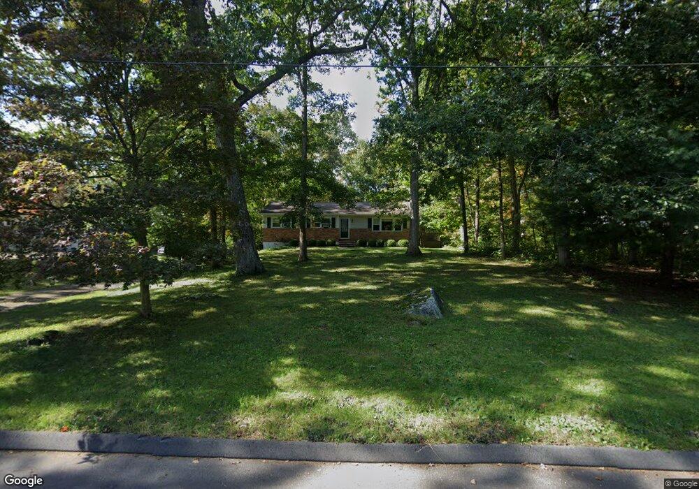 2 Leonard Dr, New Fairfield, CT 06812 - photo 1