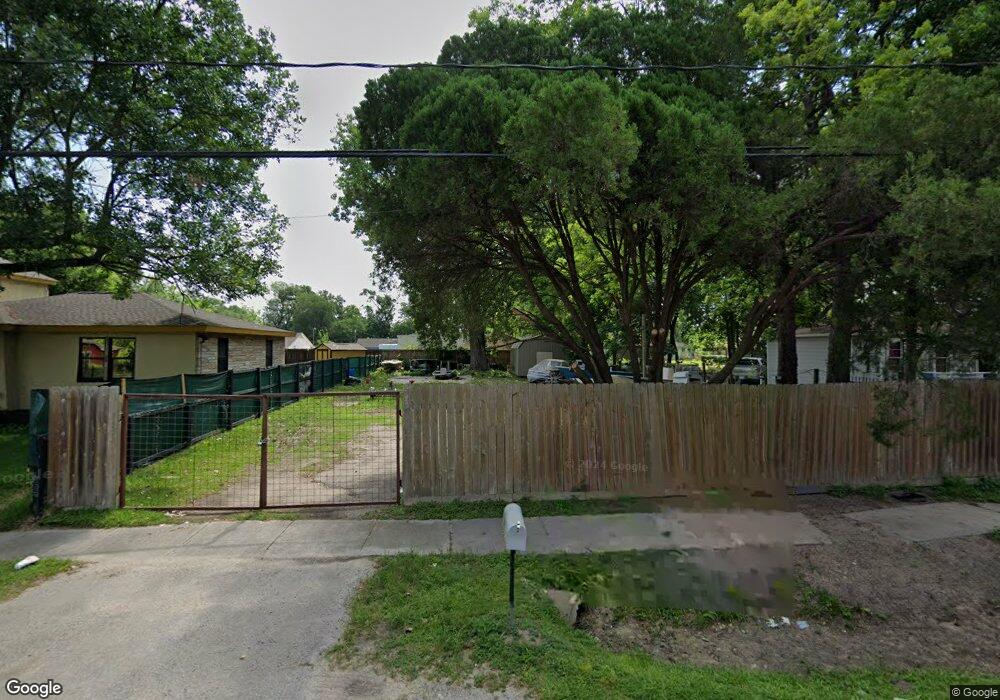 7814 Curry Rd, Houston, TX 77093 - photo 1