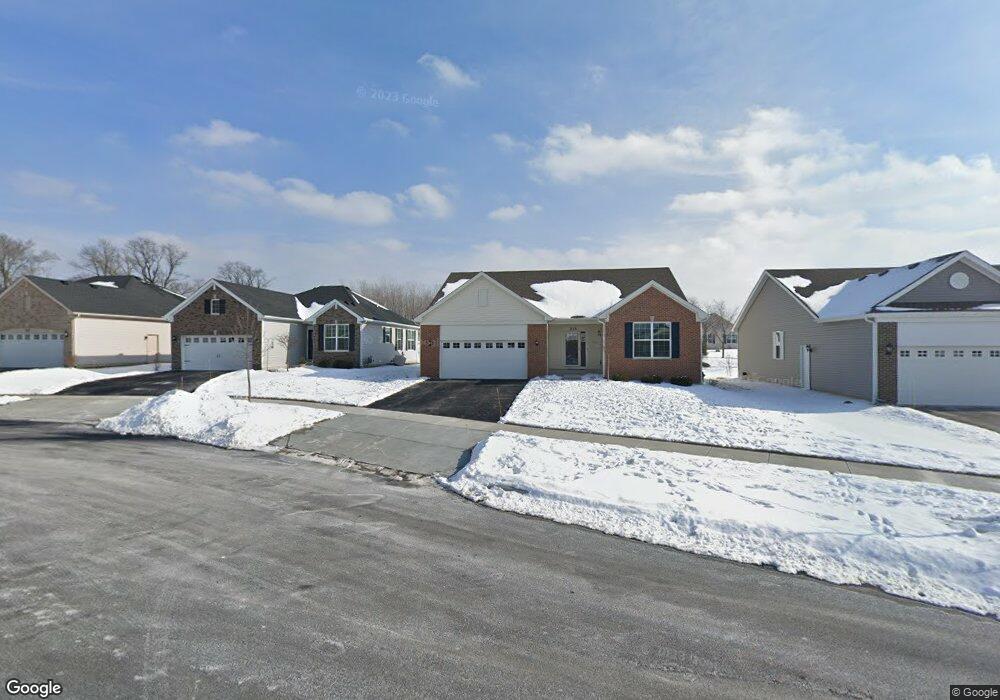 331 Mahogany Dr, Algonquin, IL 60102 - photo 1