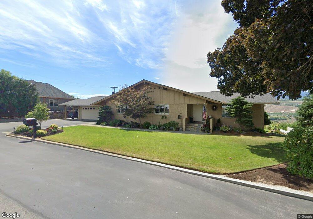 2510 8th St SE, East Wenatchee, WA 98802 - photo 1