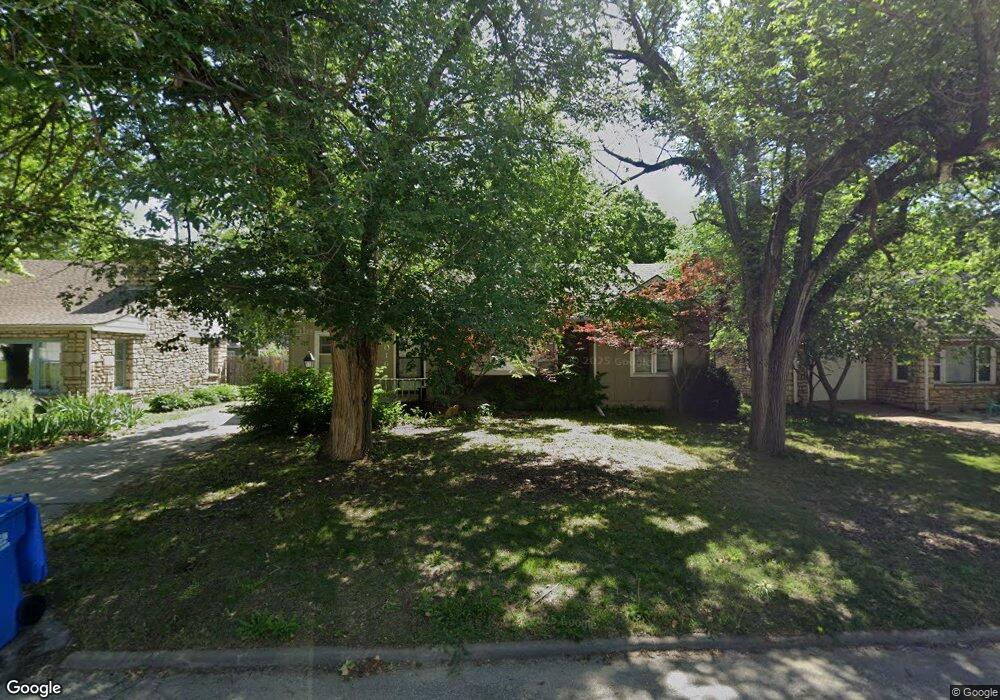 2016 SW Arnold Ave, Topeka, KS 66604 - photo 1