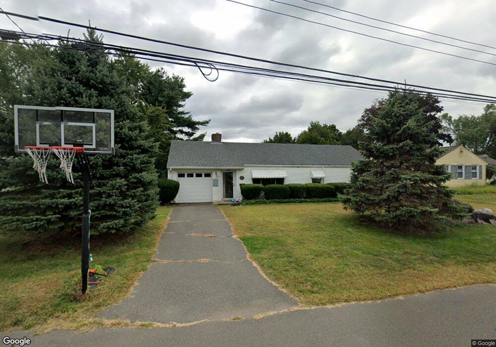 27 Clover Dr, West Hartford, CT 06110 - photo 1