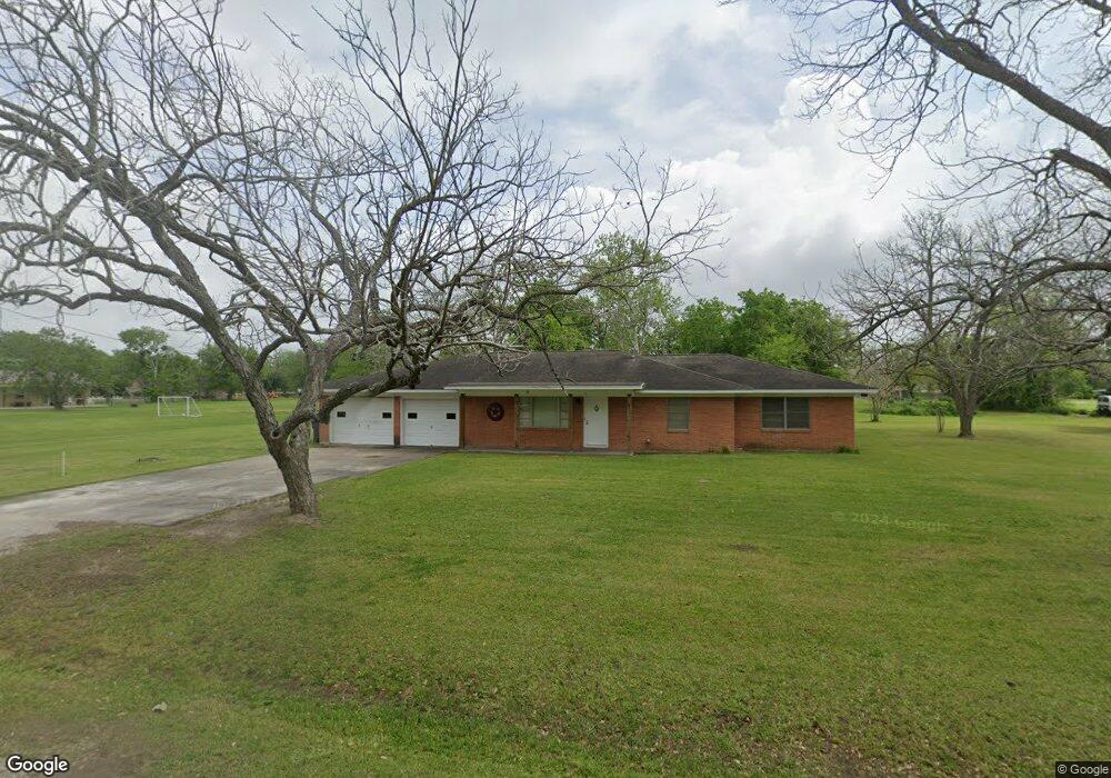 205 N Cedar Vale Rd, Bay City, TX 77414 - photo 1