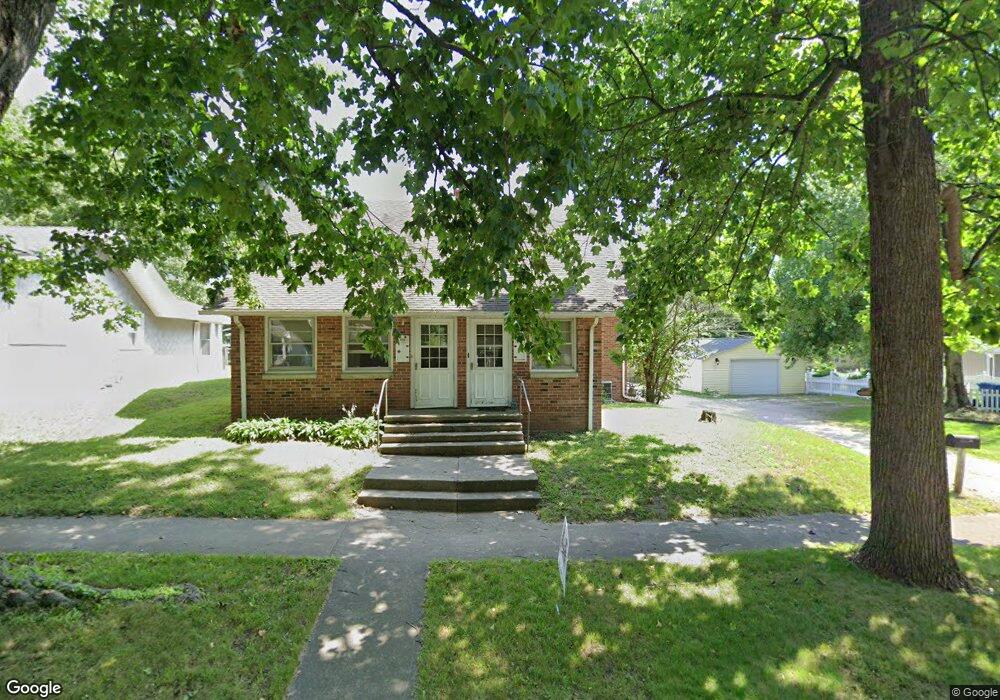 818 Washington St, Covington, IN 47932 - photo 1