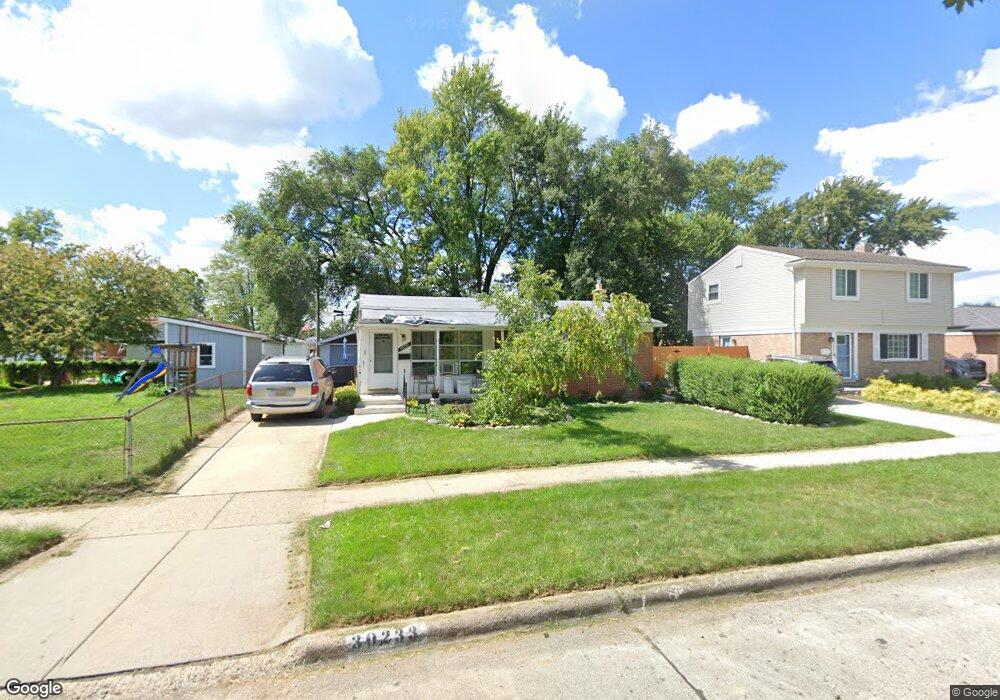 30233 J Carls St, Roseville, MI 48066 - photo 1