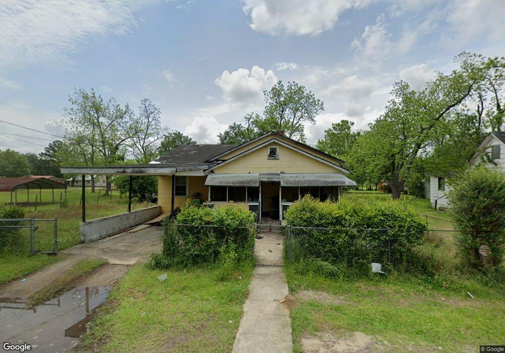 809 E Orange St, Fitzgerald, GA 31750 - photo 1