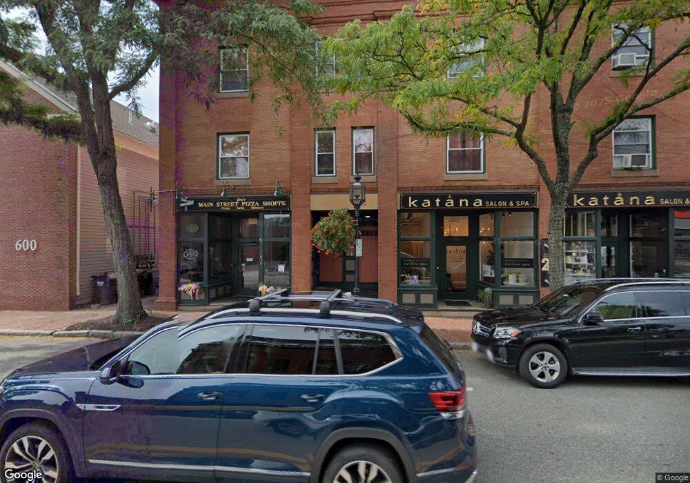 614 Main St unit 2, Winchester, MA 01890 - photo 1