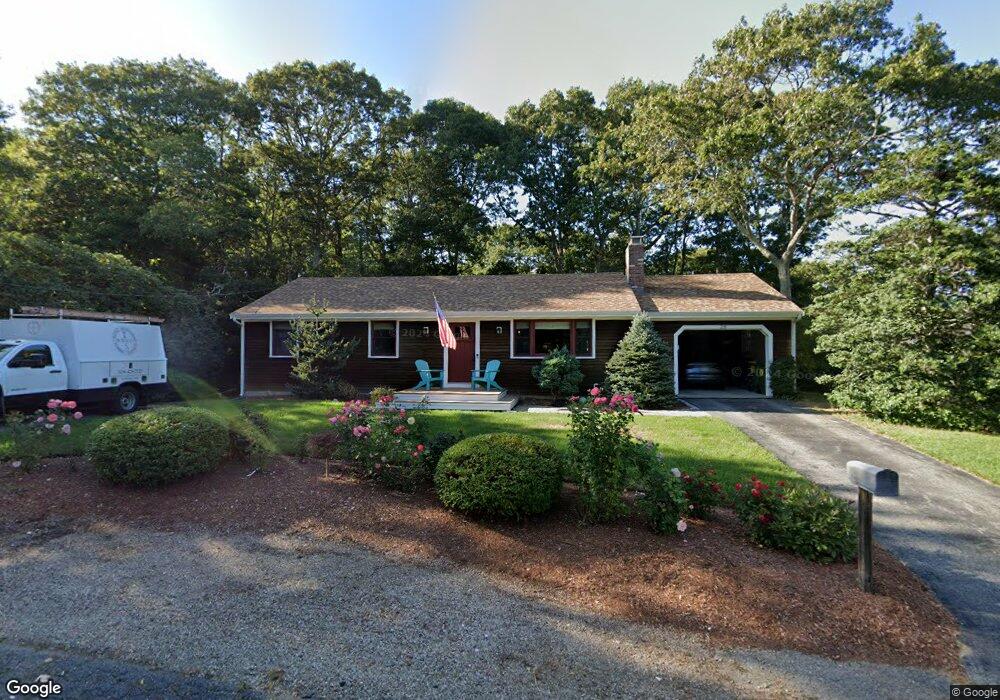28 Candlewick Ln, Hyannis, MA 02601 - photo 1