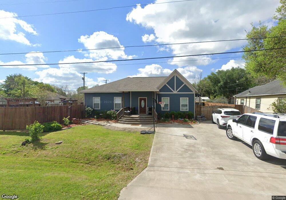 1216 5th St, Bay City, TX 77414 - photo 1