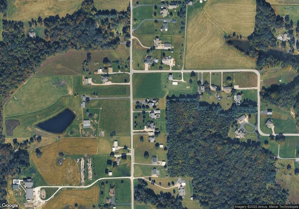 8544 Starlight Rd, Floyds Knobs, IN 47119 - photo 1