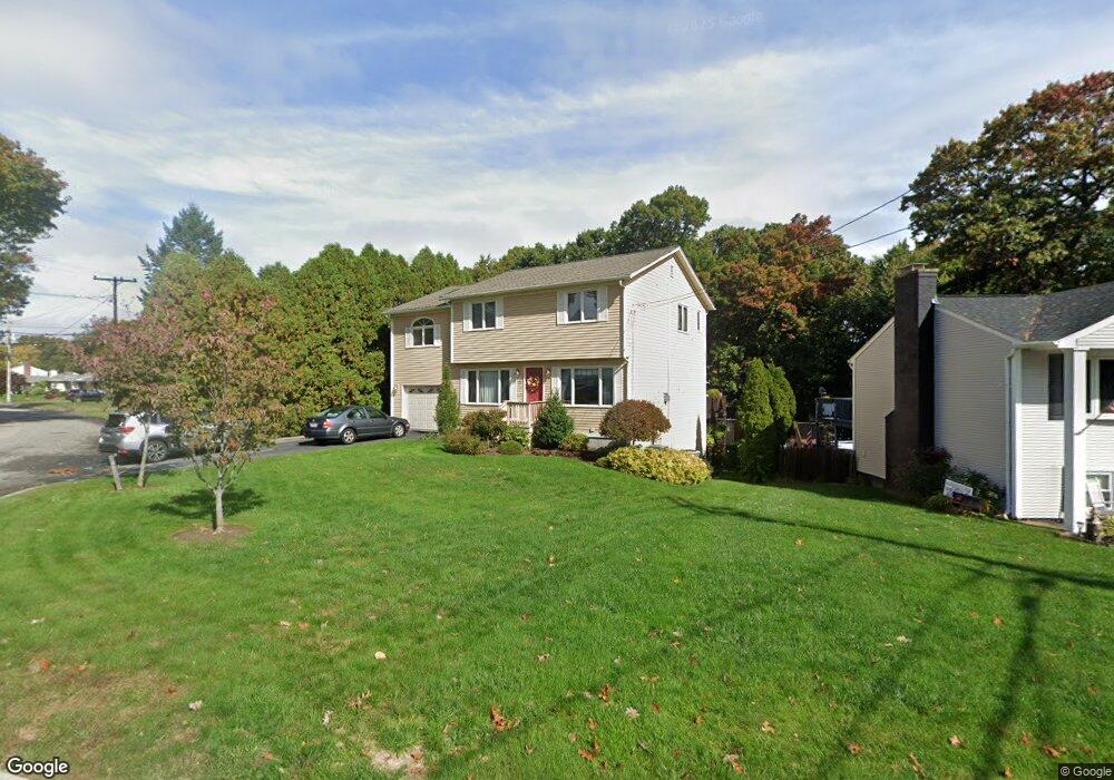 13 Garden Hills Ct, Cranston, RI 02920 - photo 1
