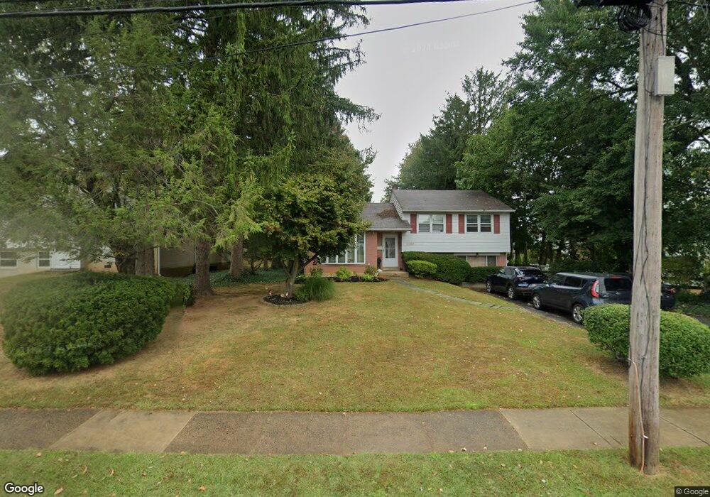 3055 Old Cedar Grove Rd, Broomall, PA 19008 - photo 1