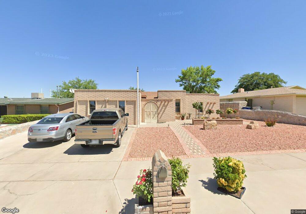 11227 Les Peterson Ln, El Paso, TX 79936 - photo 1