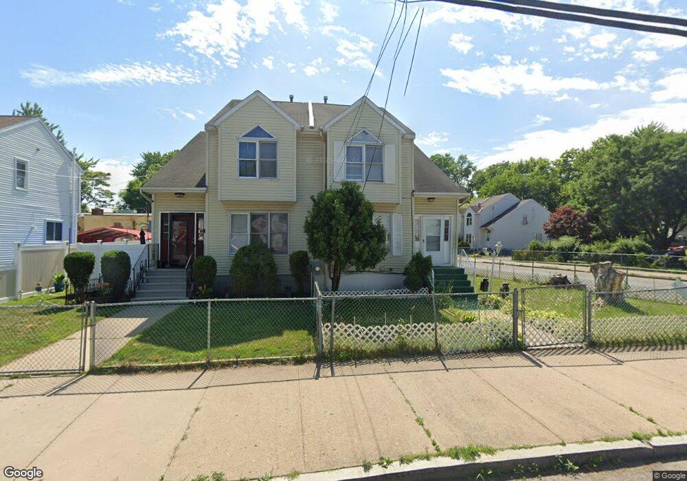 816 Hamilton St, Schenectady, NY 12307 - photo 1