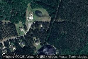 1290 Pine Ridge Dr, Claxton, GA 30417