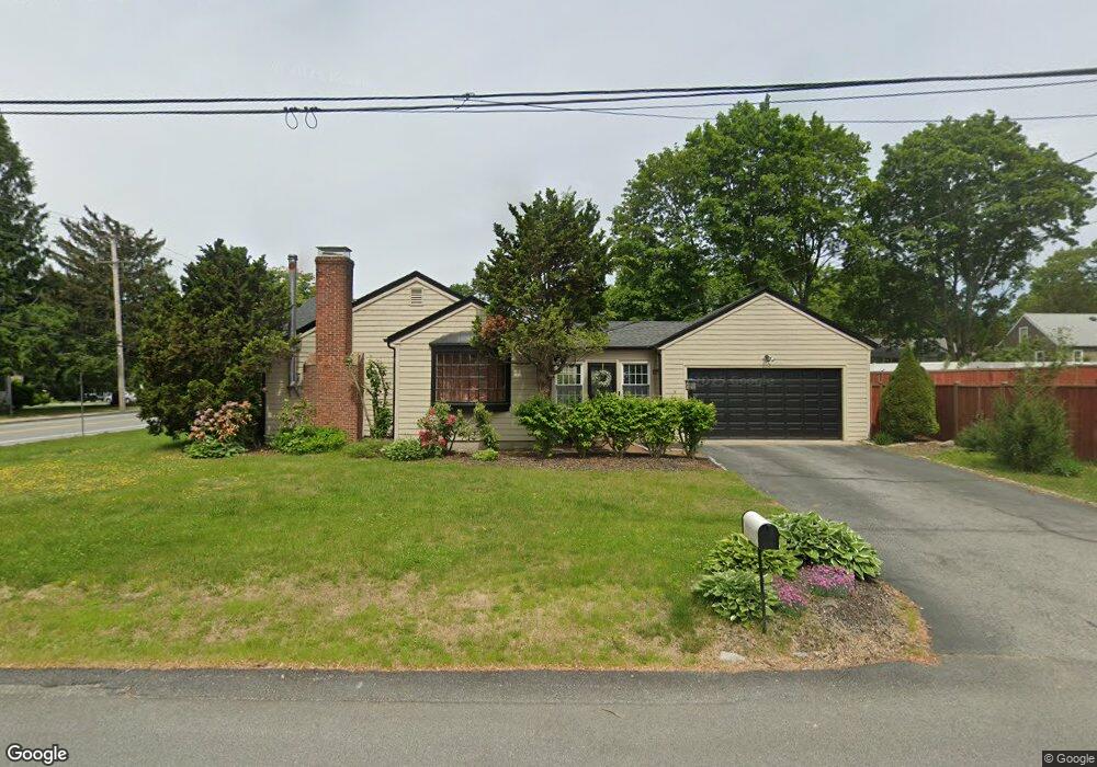 939 Greenville Ave, Greenville, RI 02828 - photo 1