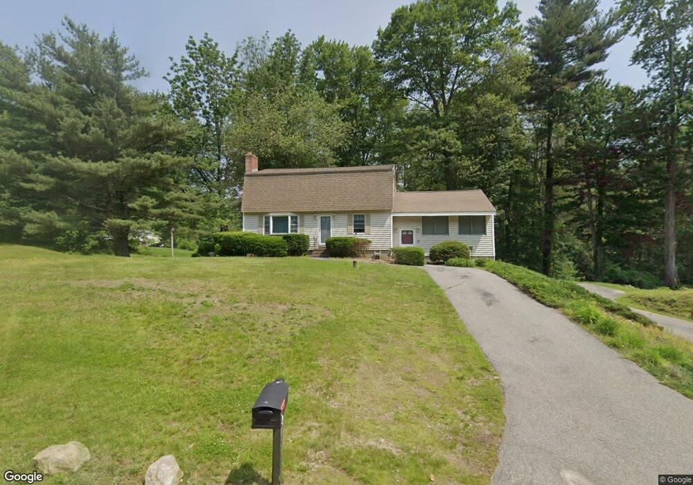 10 Boulder Dr, Hudson, NH 03051 - photo 1